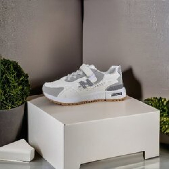 حذاء نيوبلانس بناتي 