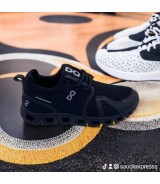 حذاء نسائي طبي On Running